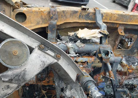 2021 BMW X2 xDrive28I z USA, uszkodzony, nr VIN WBXYJ1C06M5S40313